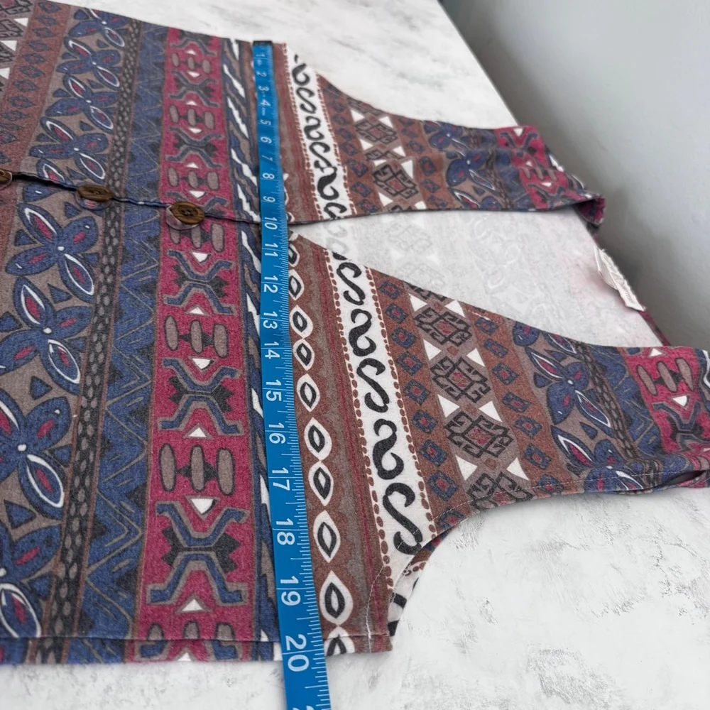 Vintage Women's Cape Isle Knitters Vest Size L Brown Blue Patterned